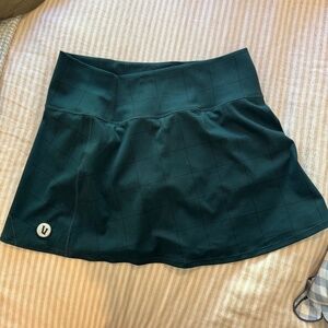 Vuori Forest Green Grid Athletic Skort with Built-In Shorts Size M